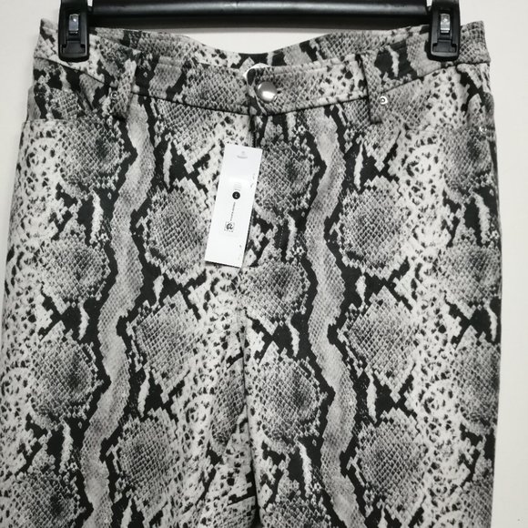 Sunset + Spring Pants - BNWT Sunset + Spring Women's Stretch Pants Snake Size Large